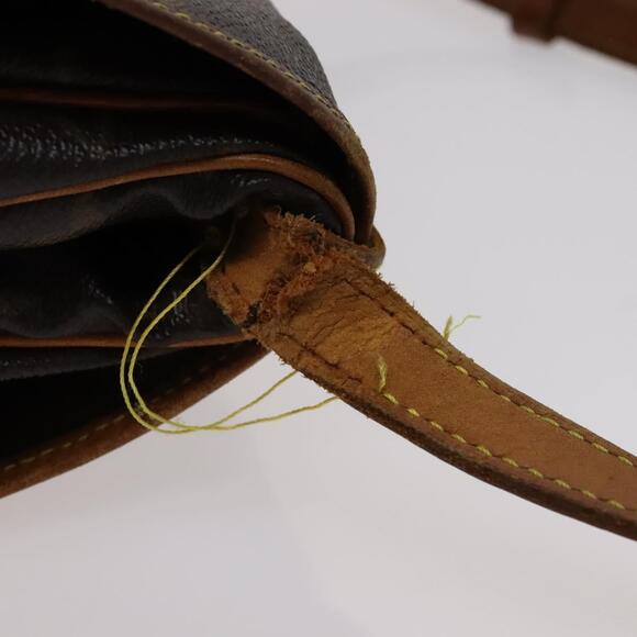 LOUIS VUITTON Monogram Saumur 30 Shoulder Bag M42256 - Picture 9 of 13